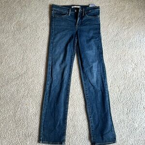 Women’s Levi Jeans
